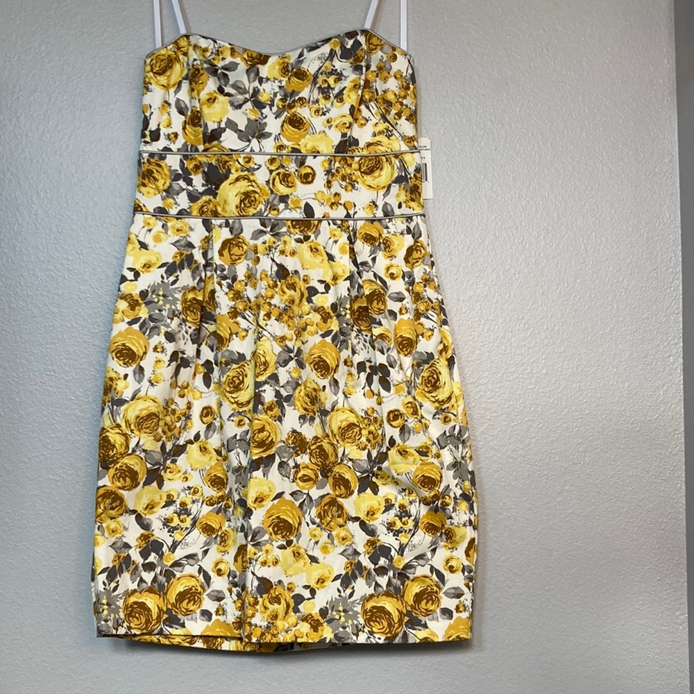 Formal strapless floral dress, never used. Super comfy